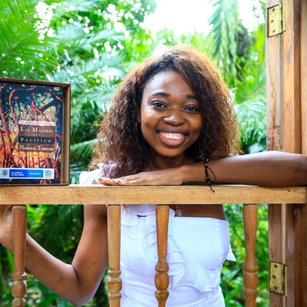 MinCultura lanza ‘Urdimbres’, la colección de relatos de 200 mujeres del Pacífico y el Caribe