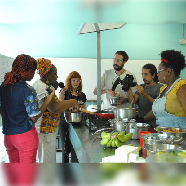 Radios para la vida y la paz