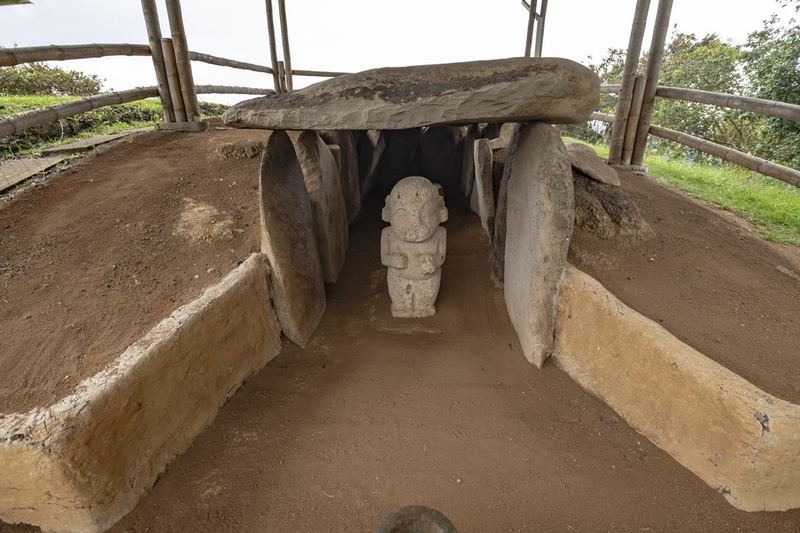 Guardianes de piedra milenarios