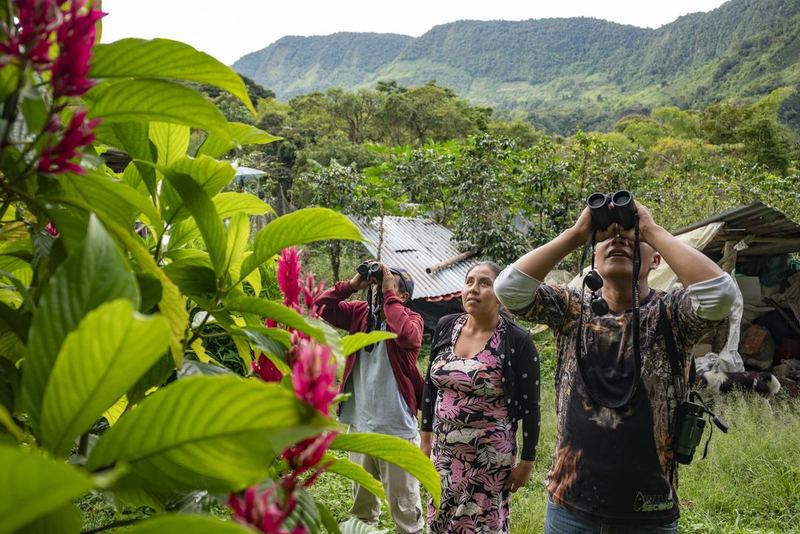 Campesinos convertidos en guardianes de su territorio