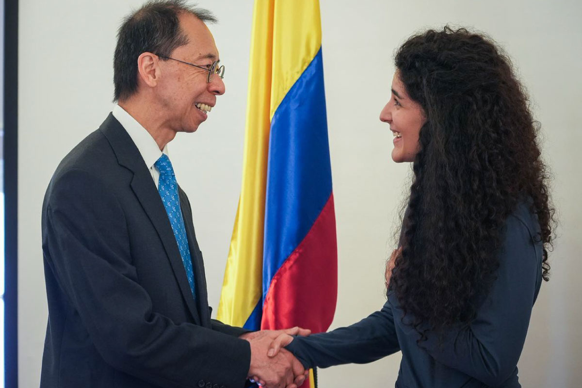 Colombia, Japón - Biblioteca pública