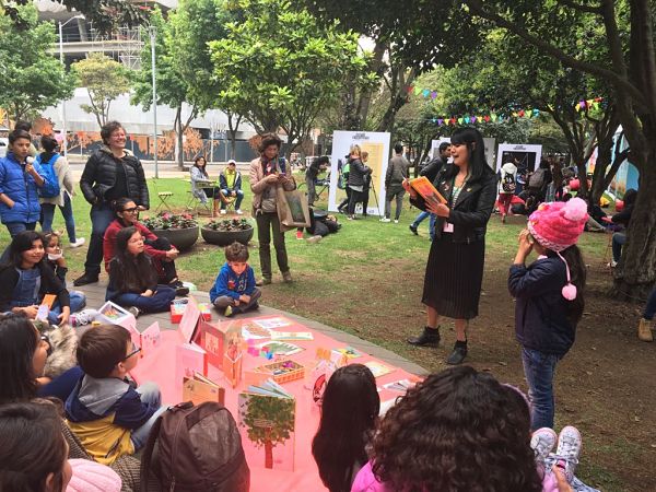 Durante el Festival del Libro 'Parque 93' MinCultura compartió su oferta literaria