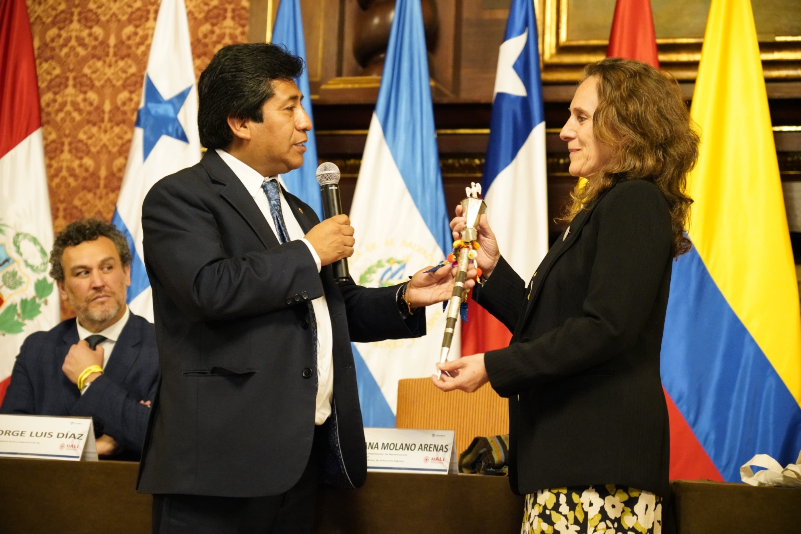 Bolivia le entregó a Colombia la Presidencia Pro Tempore del Instituto Iberoamericano de Lenguas Indígenas - IIALI