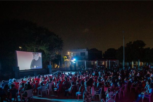 El cine colombiano llegó al corazón de los habitantes del barrio Olaya Herrera de Cartagena
