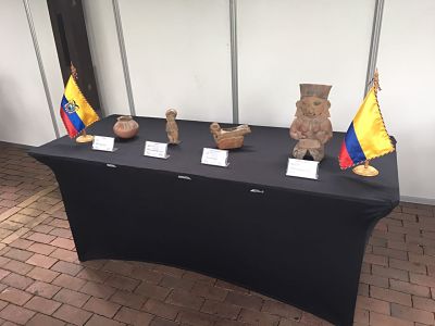 Colombia restituyó a Ecuador 26 piezas arqueológicas durante el Gabinete Binacional