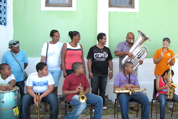 Proyecto Espacios de Vida dotará de instrumentos musicales a diez Casas de Cultura del país