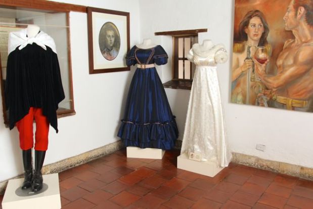 Museo de trajes 04.jpg