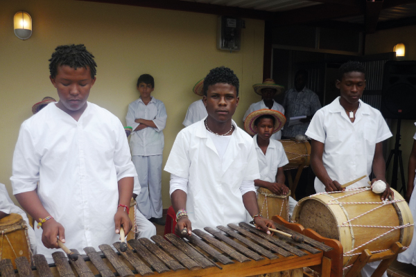 musica marimbas y cantos tradicionales
