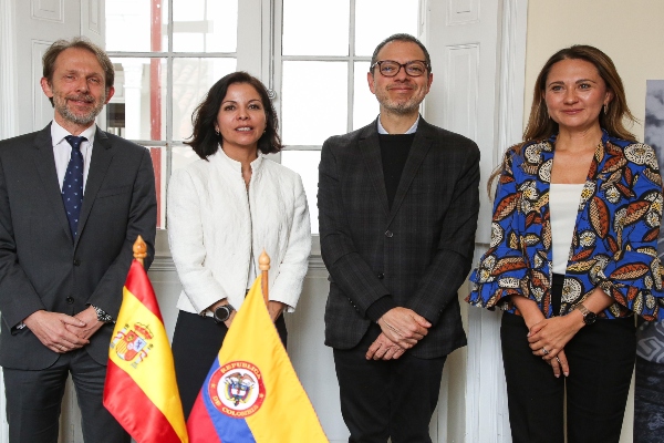 El Ministerio de las Culturas y la Fundación Carolina fortalecen su agenda estratégica de cooperación 